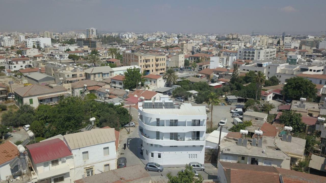 White 11 Aparthotel Larnaca Exterior photo